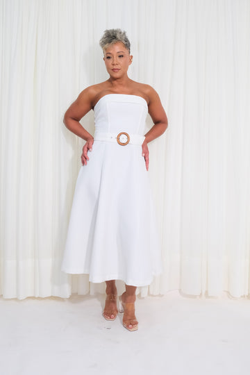 Vestido Midi Campana Estraple con Cinturon Casual - Blanco Hueso