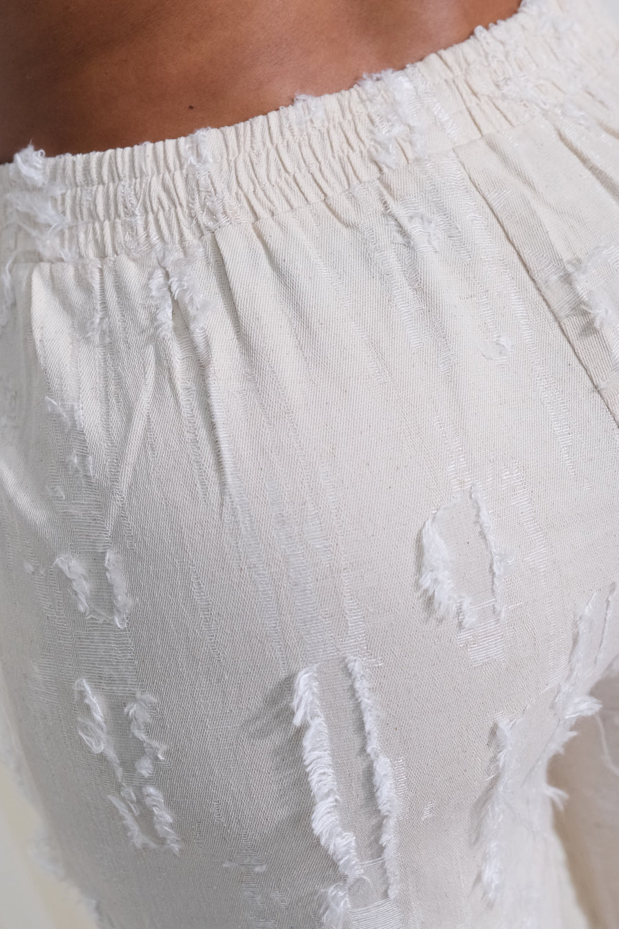 Set Dos Piezas Pantalónn Palazzo Blusa Escote Profunto Frontal y Posterio Casual - Natural