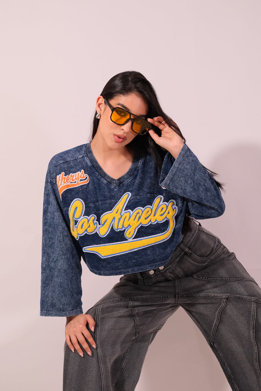 Polo Crop manga larga cuello V los angeles